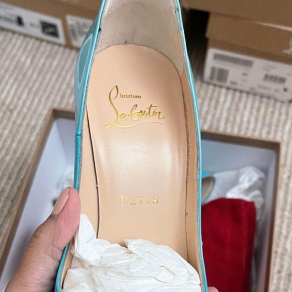 Christian Louboutin 120mm So Kate Patent Heels - Picture 2 of 7